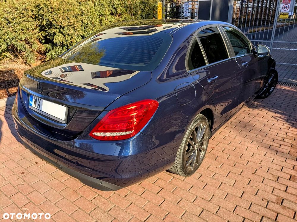 Mercedes-Benz Klasa C 180 CGI BlueEff Classic - 9