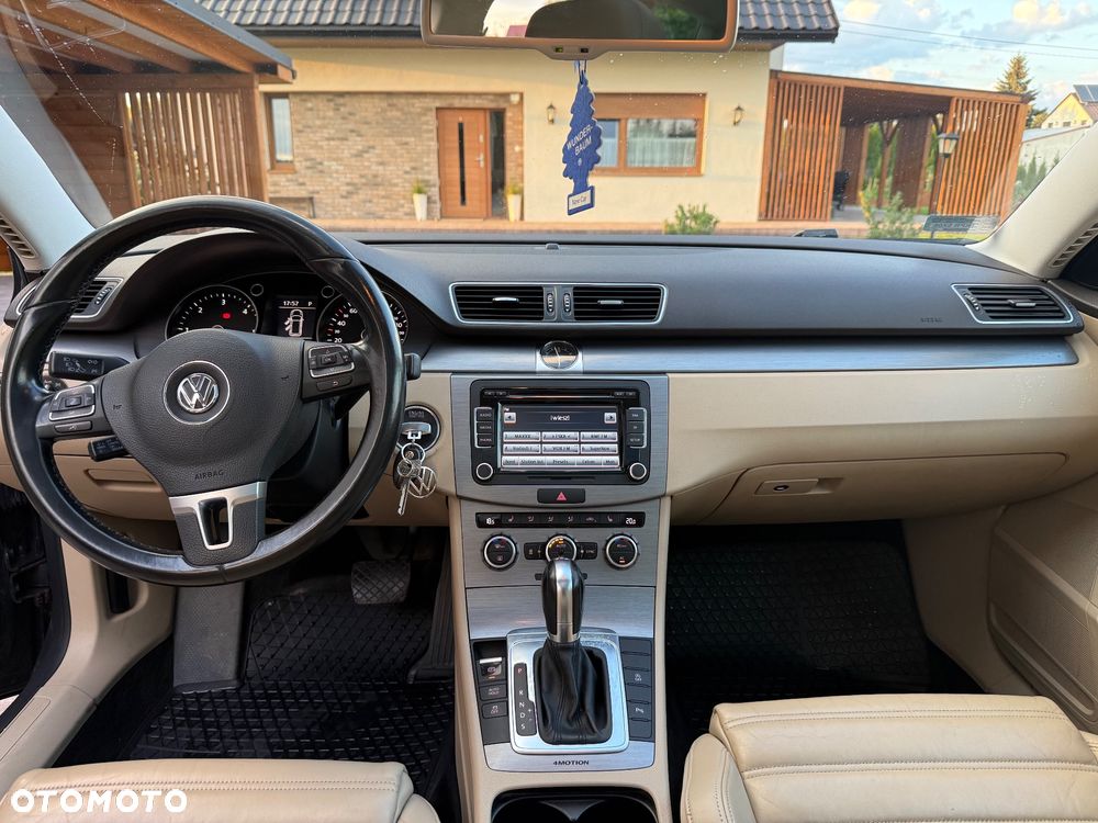 Volkswagen Passat 2.0 TDI DPF DSG 4Motion Highline - 10