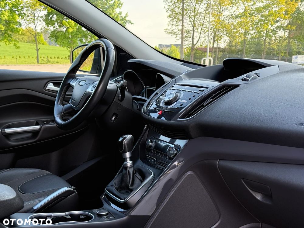 Ford Kuga - 27