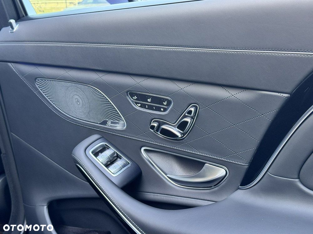 Mercedes-Benz Klasa S 560 4-Matic L 9G-TRONIC - 32