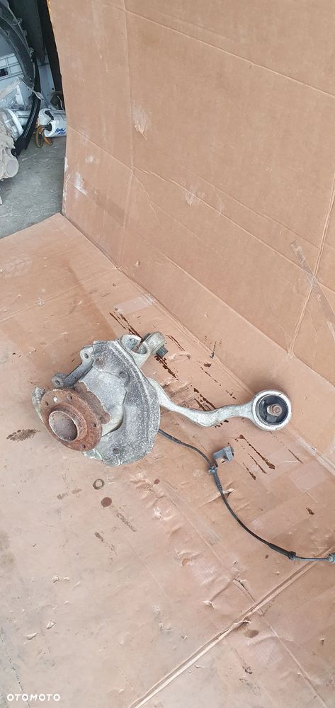 Zwrotnica piasta prawy przód przednia prawa BMW I E81 E87 3 E90 E91 6773210 - 4