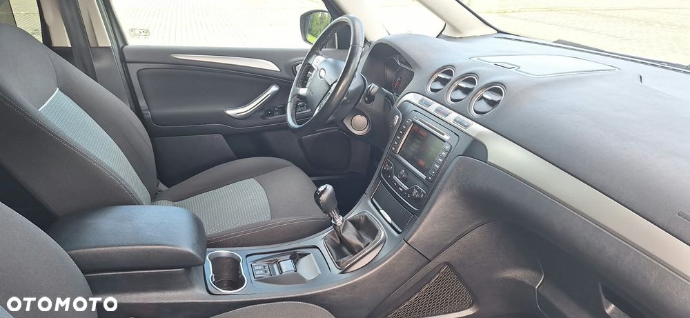 Ford Galaxy 2.0 TDCi Trend - 19