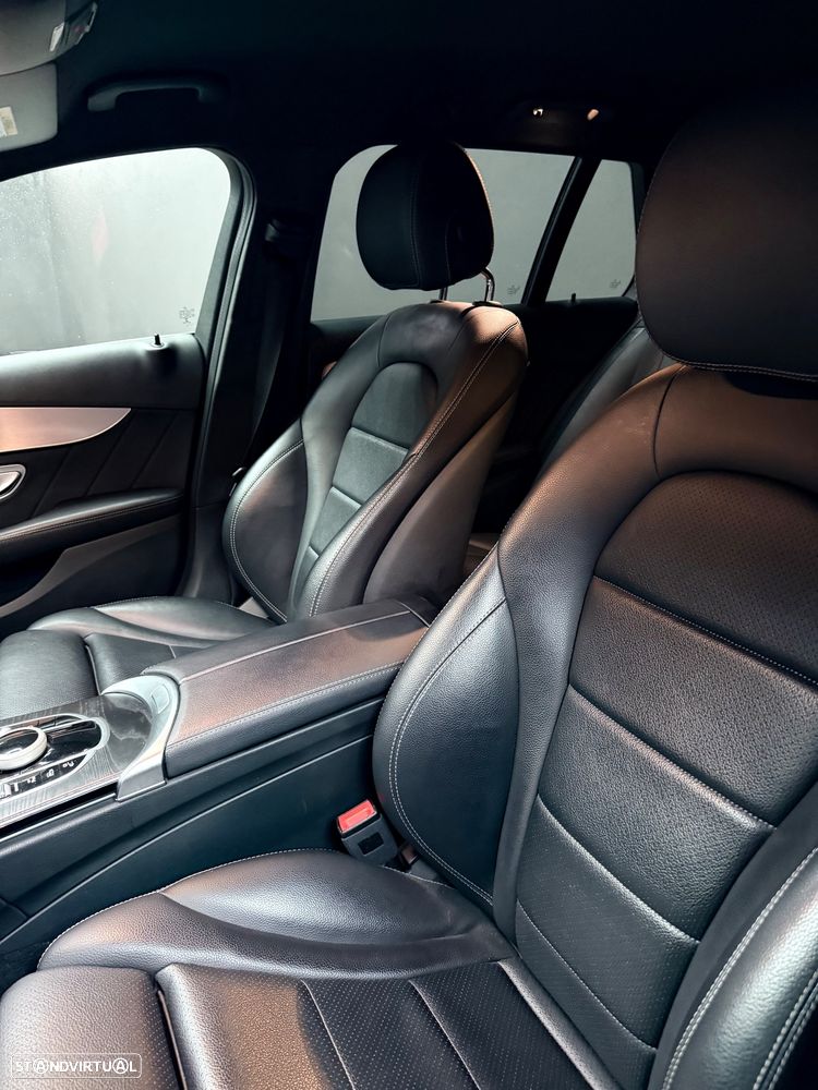 Mercedes-Benz C 300 de AMG Line - 24