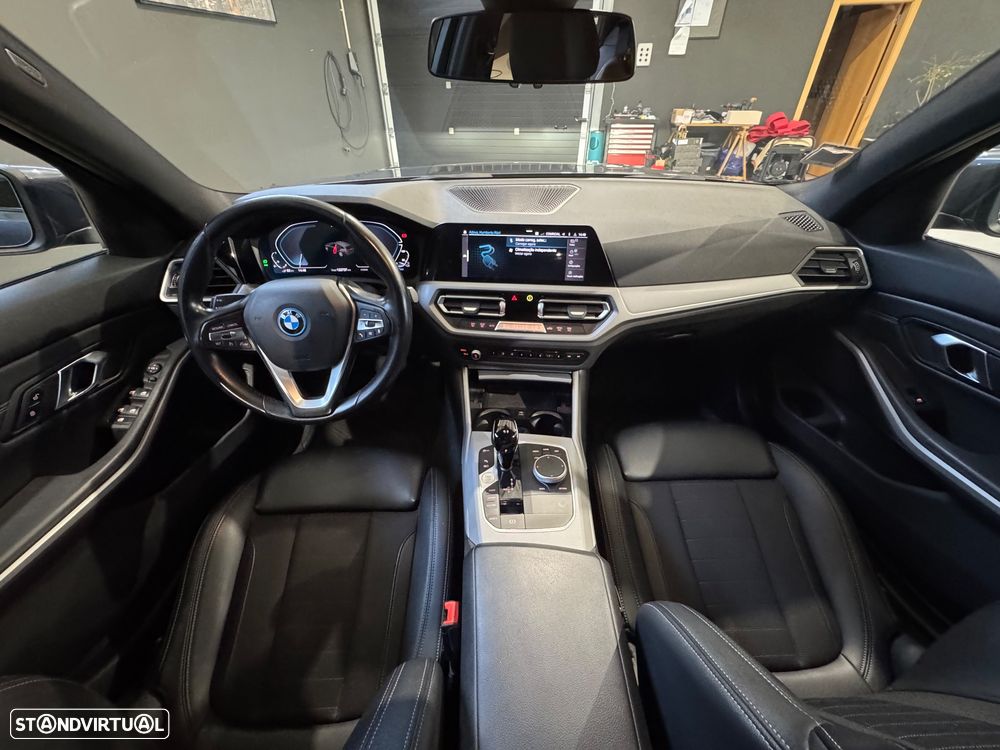 BMW 320 e Corporate Edition Auto - 17