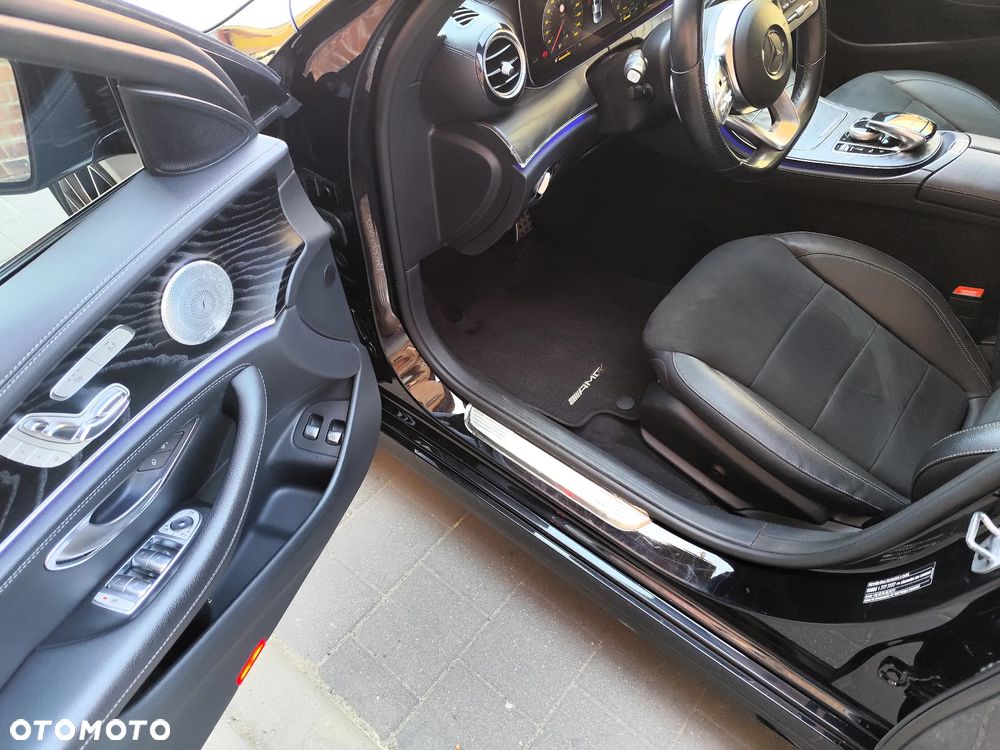 Mercedes-Benz Klasa E 300 9G-TRONIC AMG Line - 8