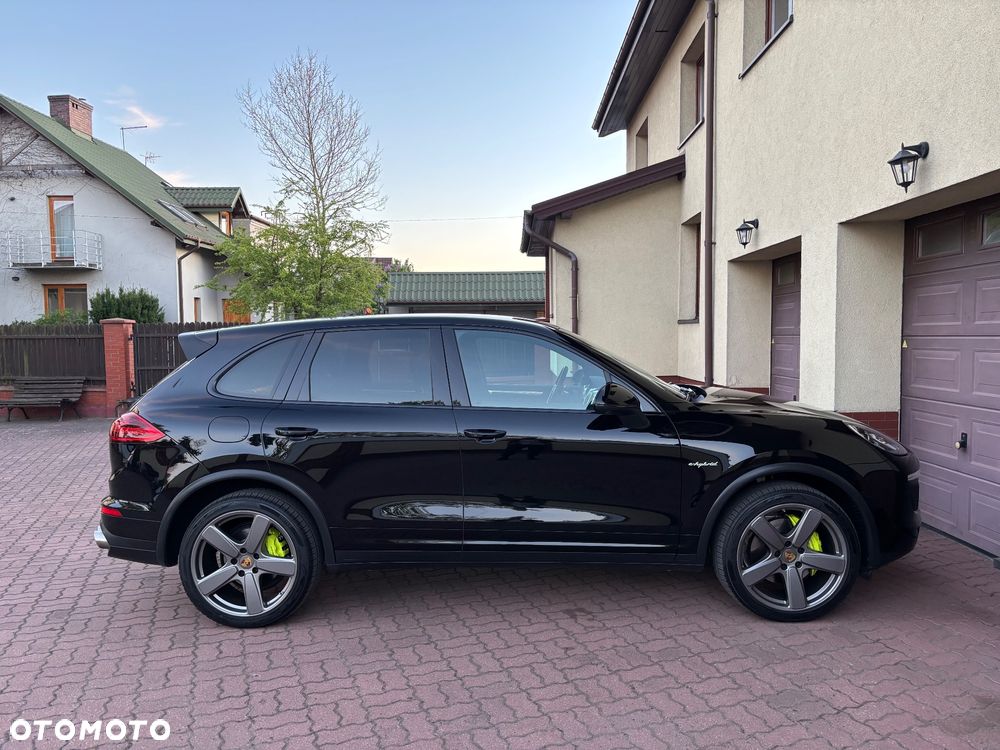 Porsche Cayenne ver-s-hybrid - 18