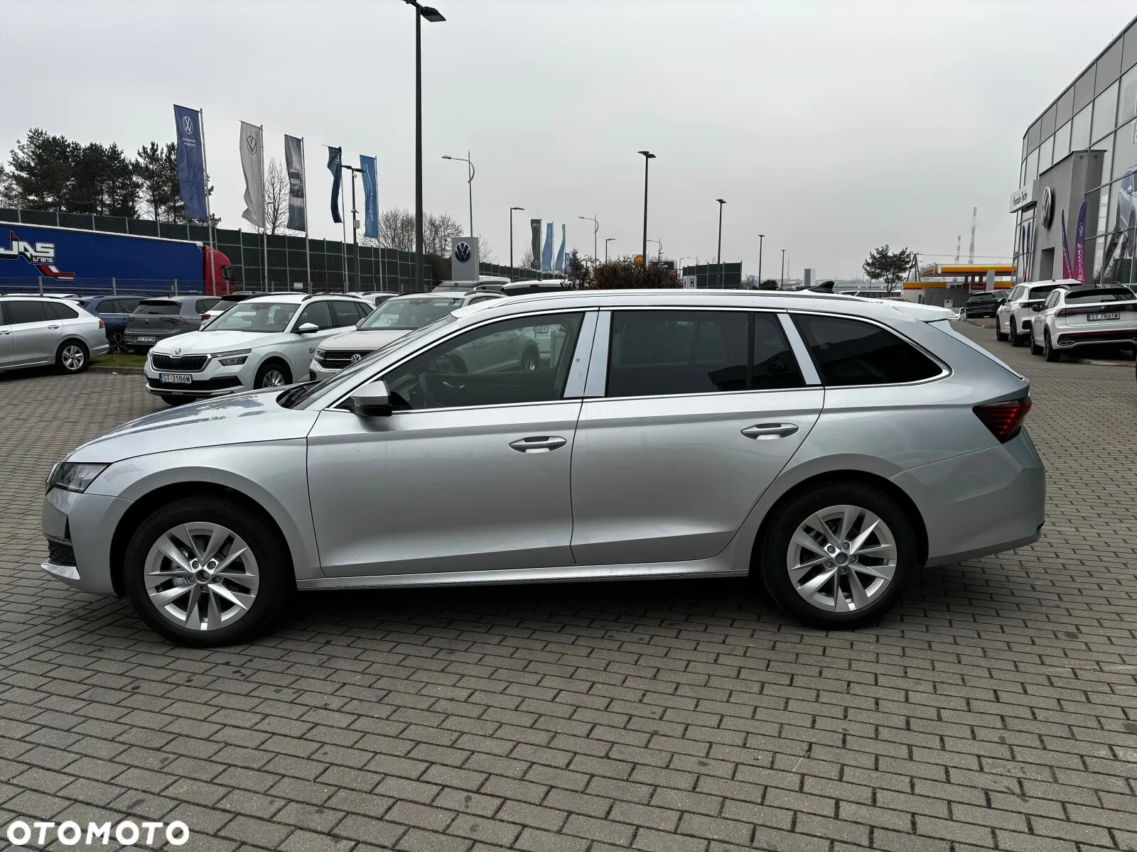 Skoda Octavia 1.5 TSI mHEV Selection DSG - 4