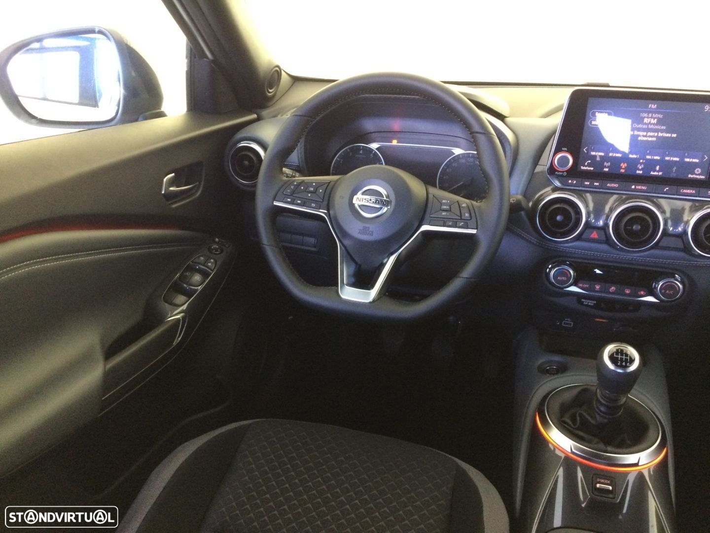 Nissan Juke 1.0 DIG-T N-Connecta - 16