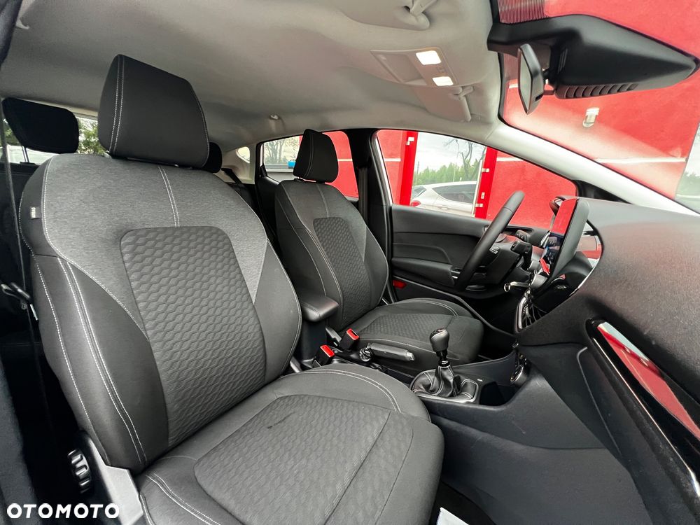 Ford Fiesta - 22