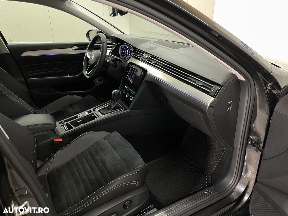 Volkswagen Passat 2.0 TDI DSG Highline - 12