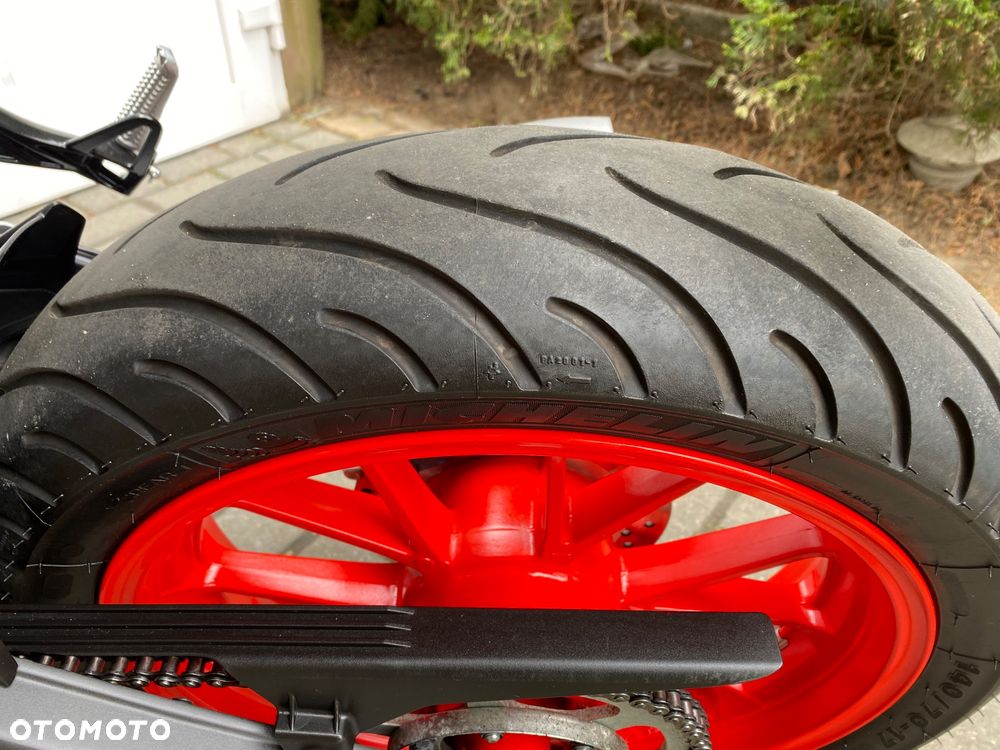 Yamaha MT - 33