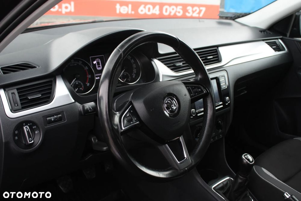 Skoda RAPID 1.0 TSI Style - 18