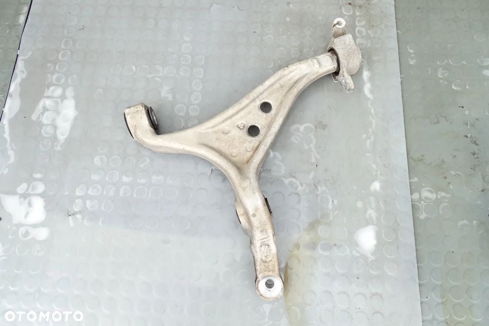 MERCEDES GLE W166 C292 WAHACZ PRAWY PRZÓD DOLNY