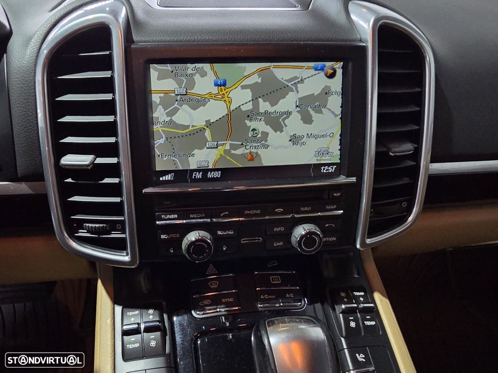 Porsche Cayenne - 11