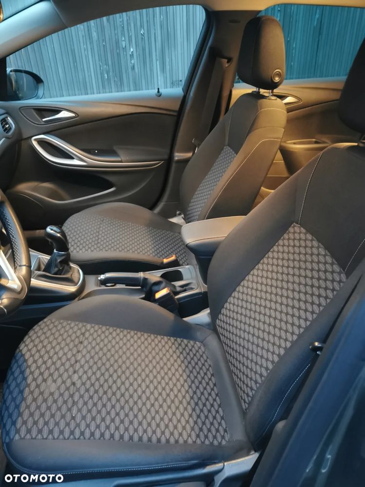 Opel Astra 1.4 T GPF Dynamic S&S - 16