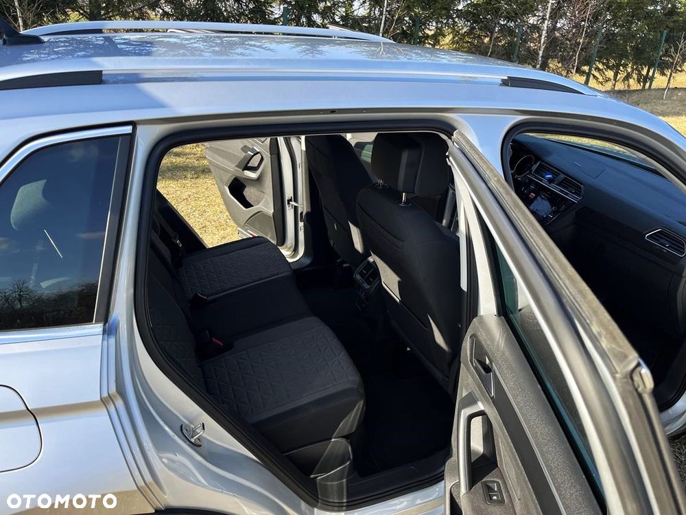 Volkswagen Tiguan - 9