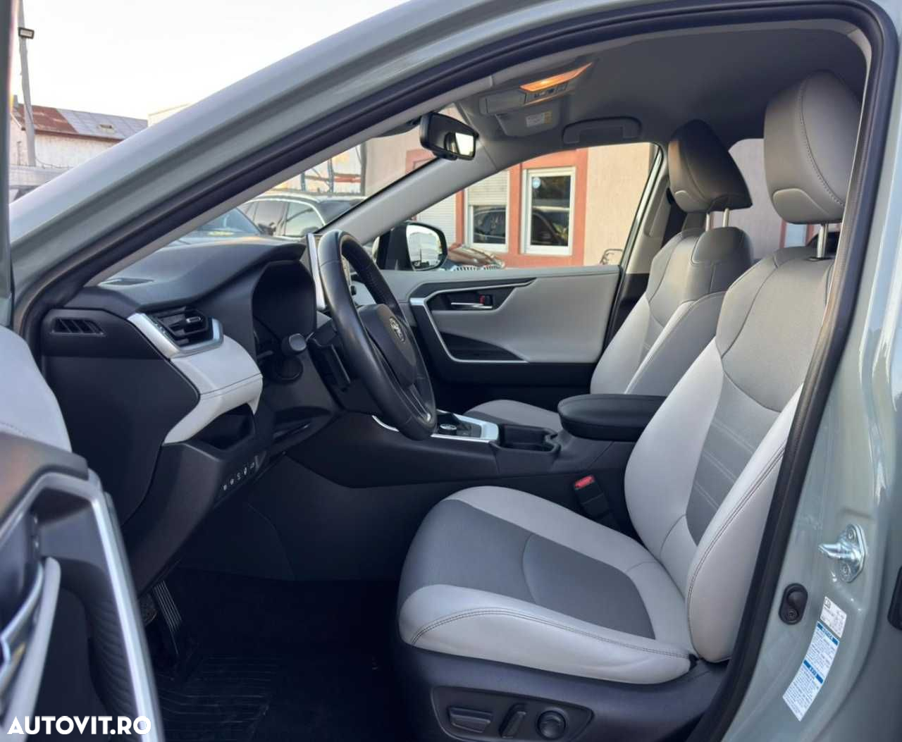 Toyota RAV4 - 19