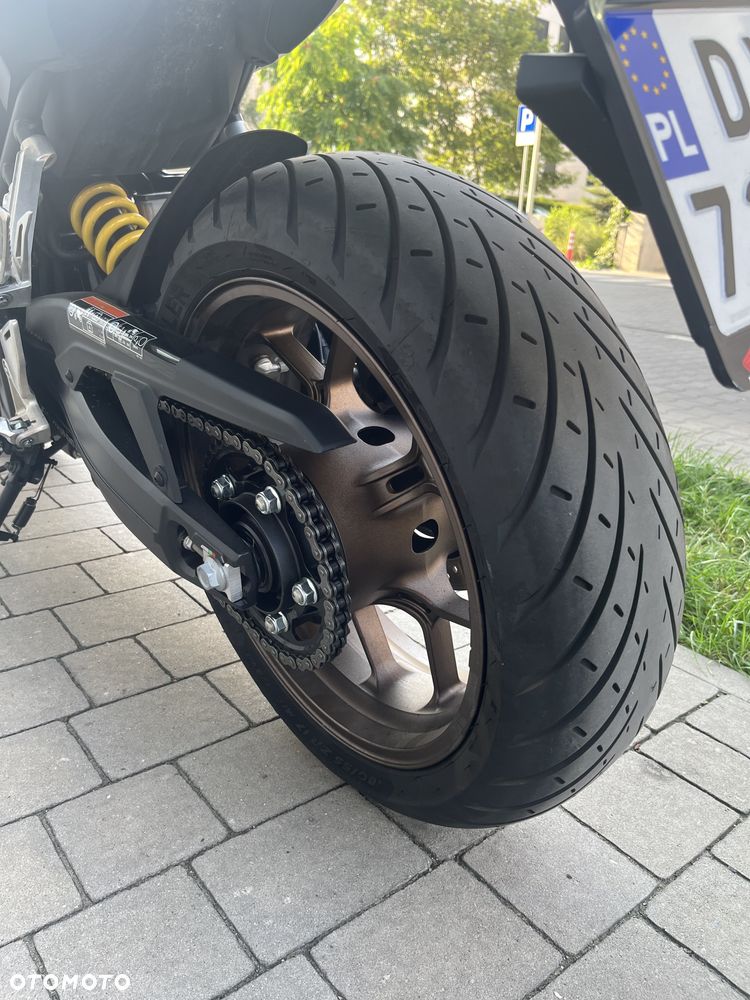 Honda CB - 9