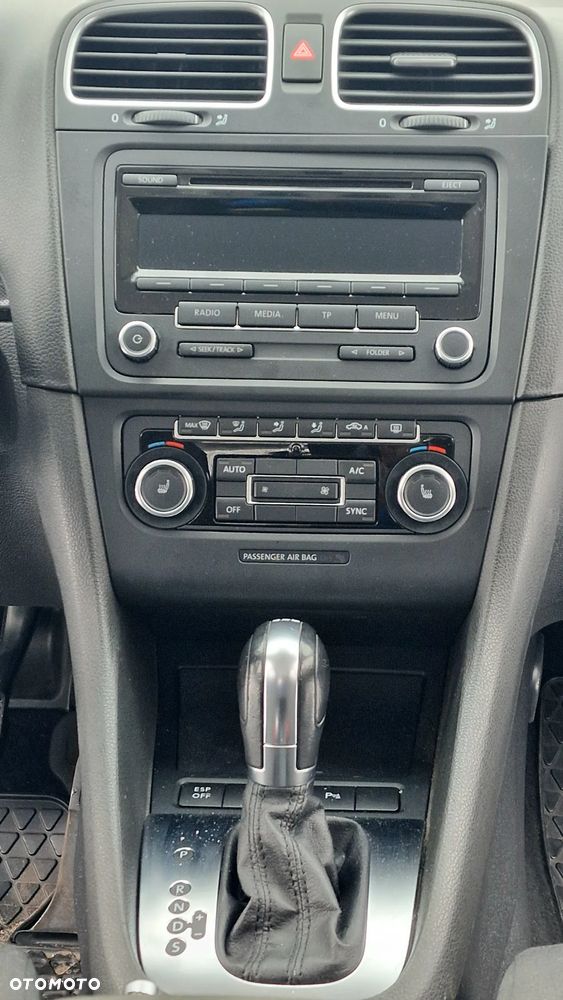 Volkswagen Golf 2.0 TDI DPF DSG Comfortline - 13