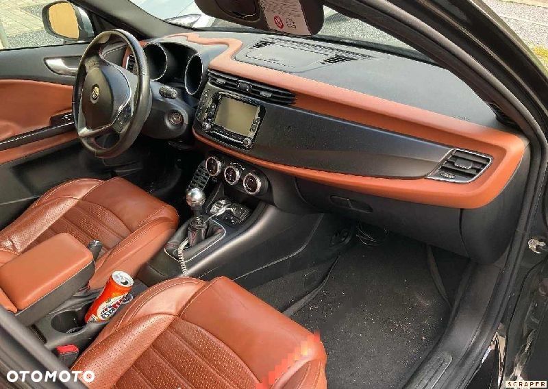 Alfa Romeo Giulietta 1.6 JTDM 16V - 11