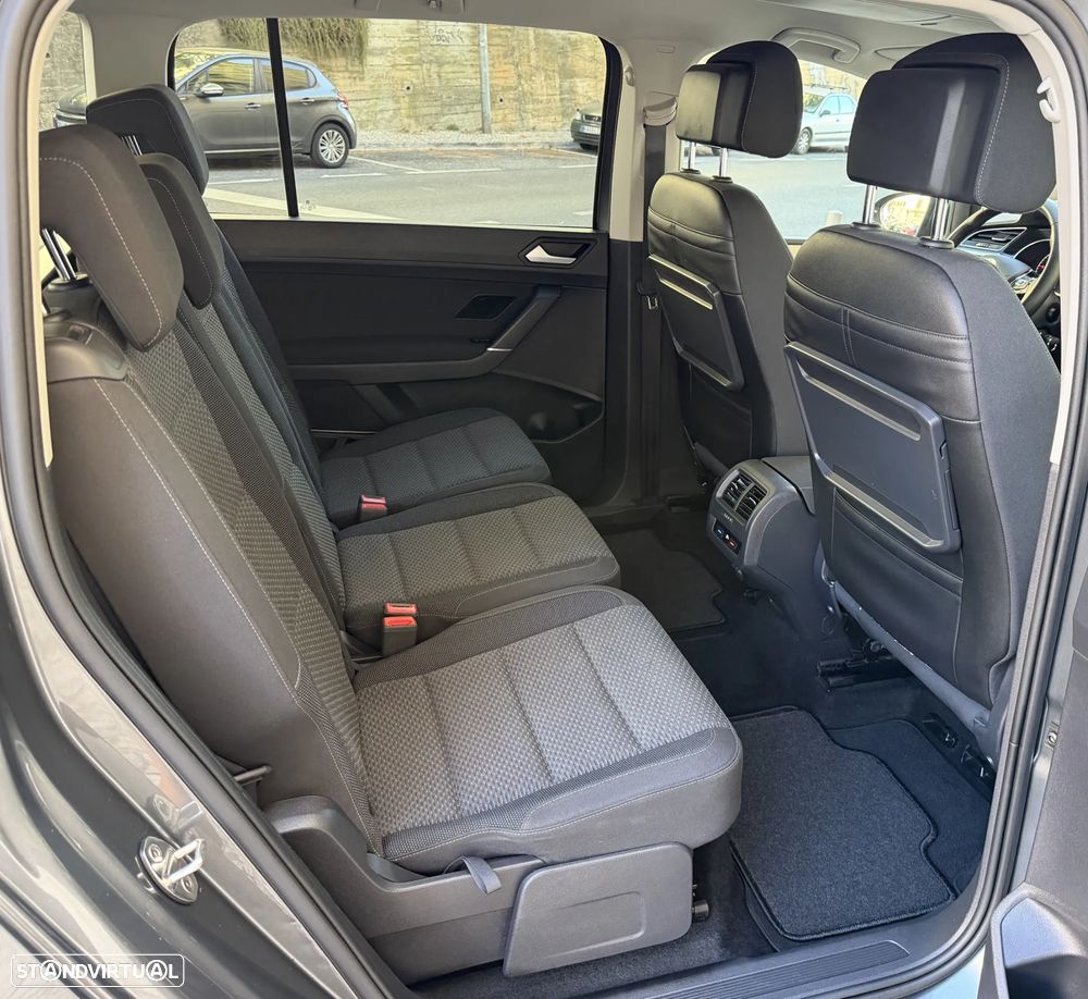VW Touran 1.6 TDI Confortline - 22