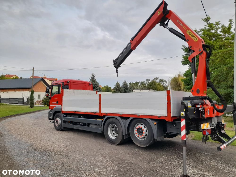 MAN 26-500 500KM  6x2 HDS dźwig żuraw PALFINGER składany w ''Z'' - RADIO -  Manualna skrzynia biegów Z PRZYCISKIEM !!! OŚ SKRĘTNA PODNOSZONA - PRZEBIEG 152tys km!!! - 17