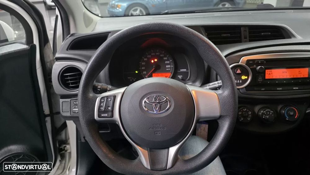 Toyota Yaris 1.0 VVT-i ACtive+AC - 10