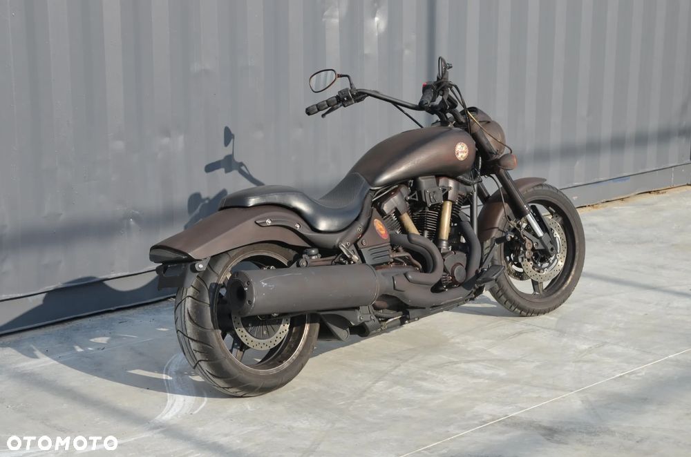Yamaha Road Star - 22