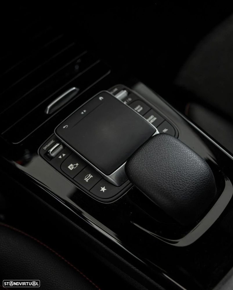 Mercedes-Benz CLA 250 e Shooting Brake AMG Line - 31