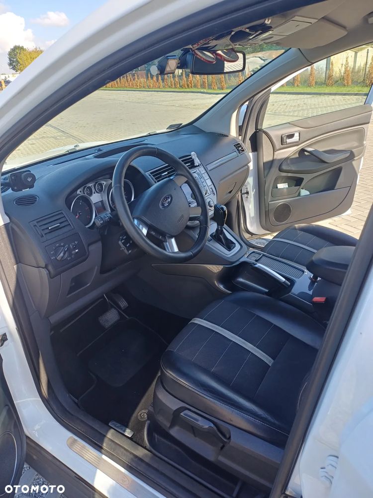 Ford Kuga 2.0 TDCi Titanium MPS6 - 12