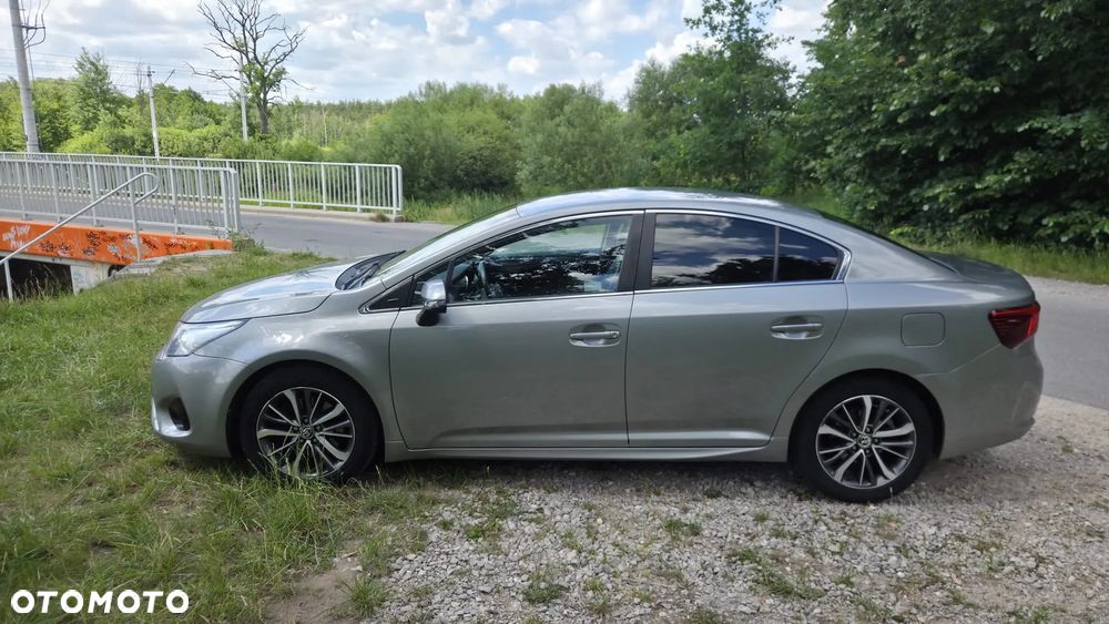 Toyota Avensis 2.0 D-4D Prestige - 1