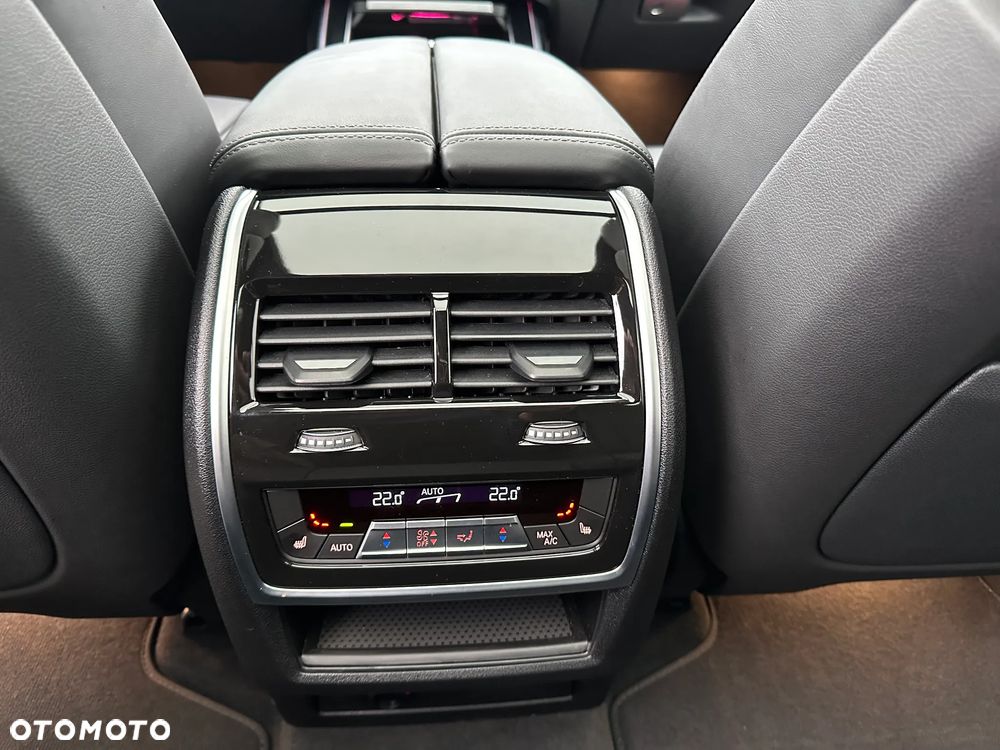 BMW X7 xDrive40d mHEV M Sport sport - 23