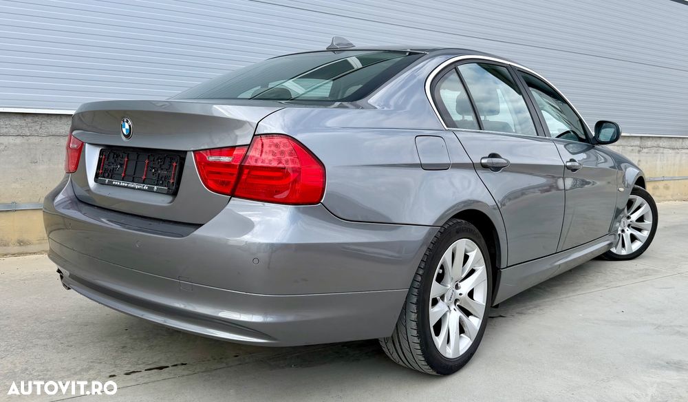 BMW Seria 3 320d DPF Edition Exclusive - 30