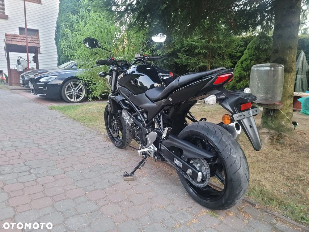 Suzuki SV - 28