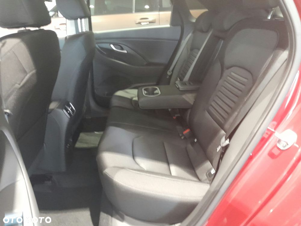 Hyundai i30 1.6 T-GDI Smart DCT - 23