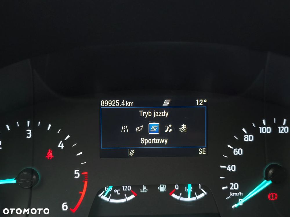 Ford Kuga 1.5 EcoBlue FWD Titanium - 37