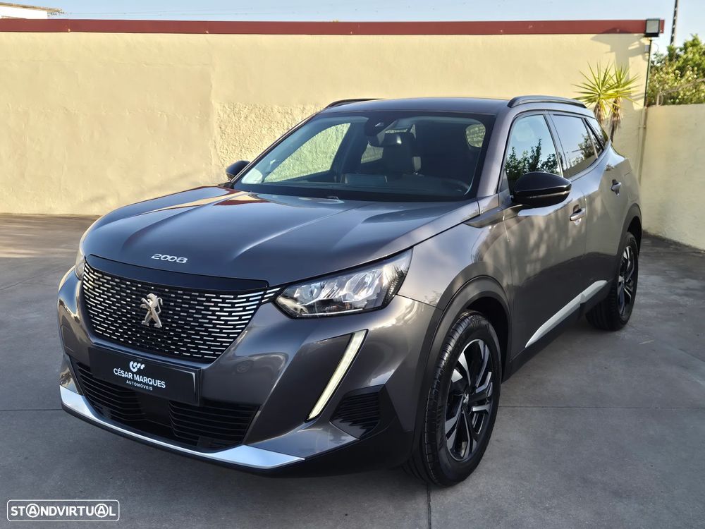 Peugeot 2008 1.2 PureTech Allure Pack - 4