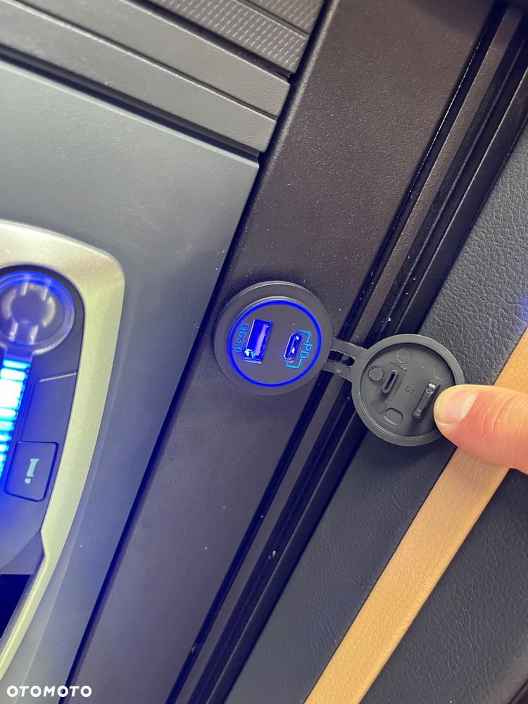 Mercedes-Benz Sprinter 519 - 20