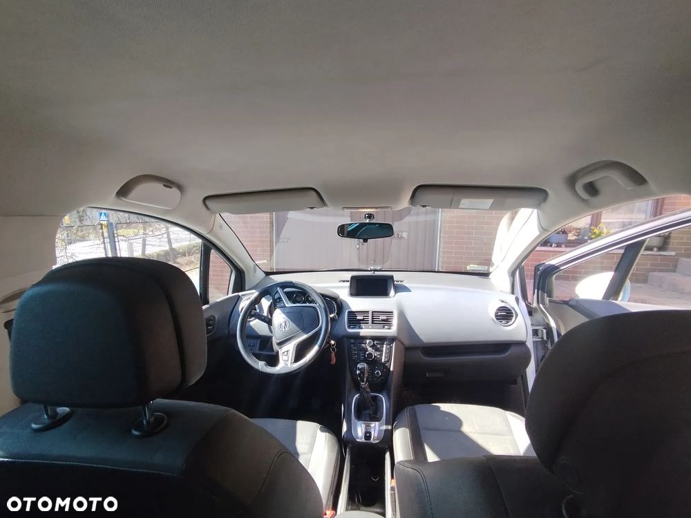 Opel Meriva 1.4 T Cosmo - 14
