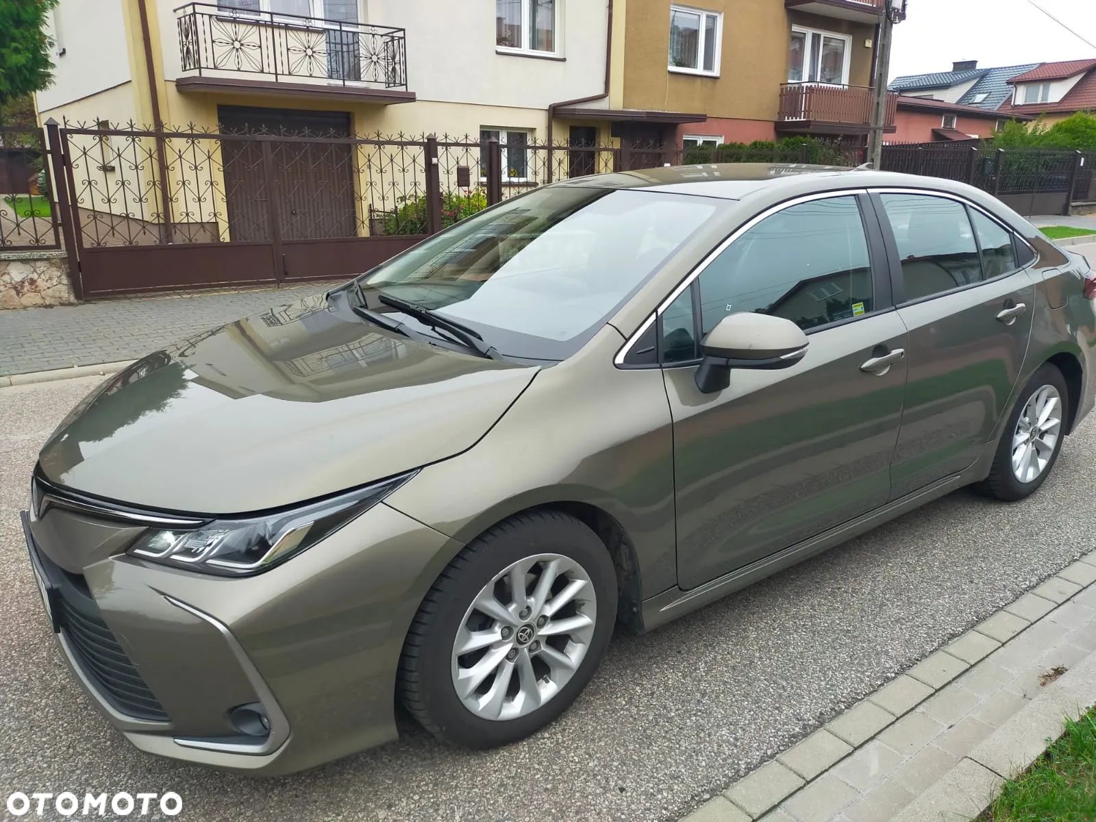 Toyota Corolla - 1