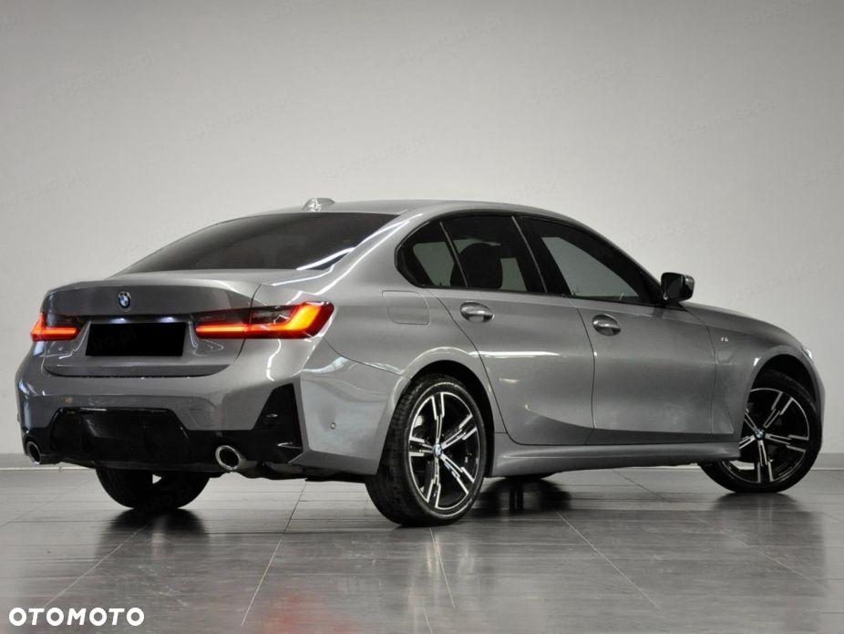BMW Seria 3 320d xDrive mHEV M Sport sport - 3