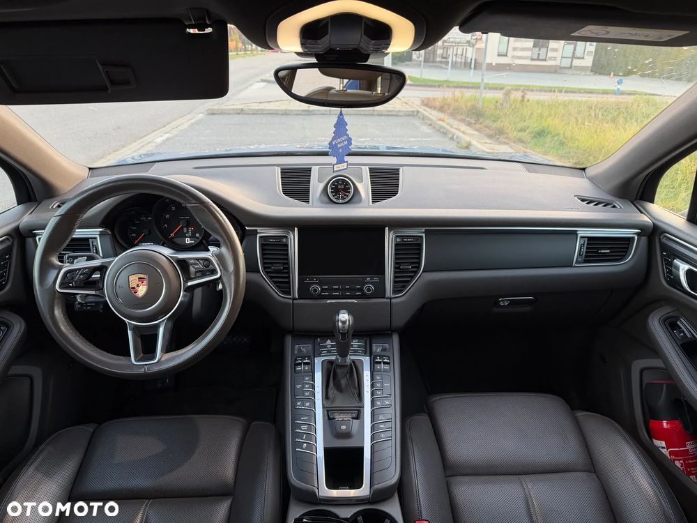 Porsche Macan Standard - 12