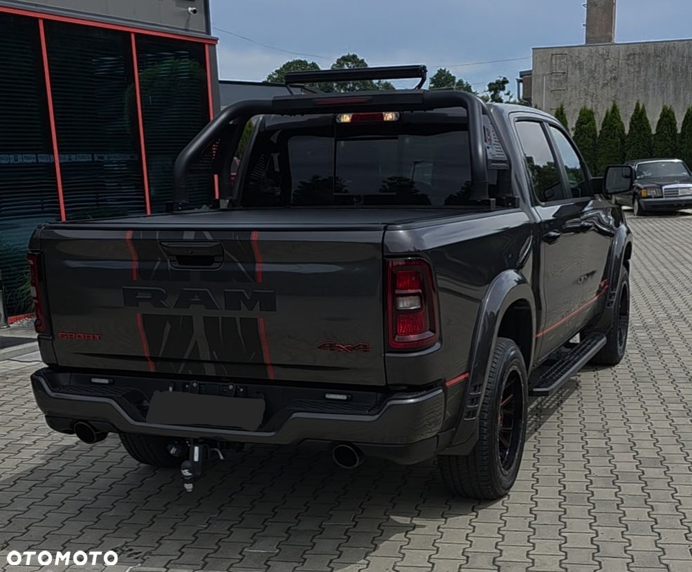 Dodge RAM - 4