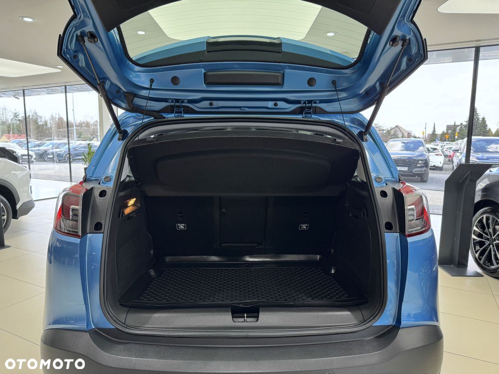 Opel Crossland X - 17