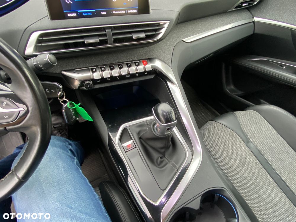 Peugeot 3008 1.5 BlueHDi Allure S&S - 25