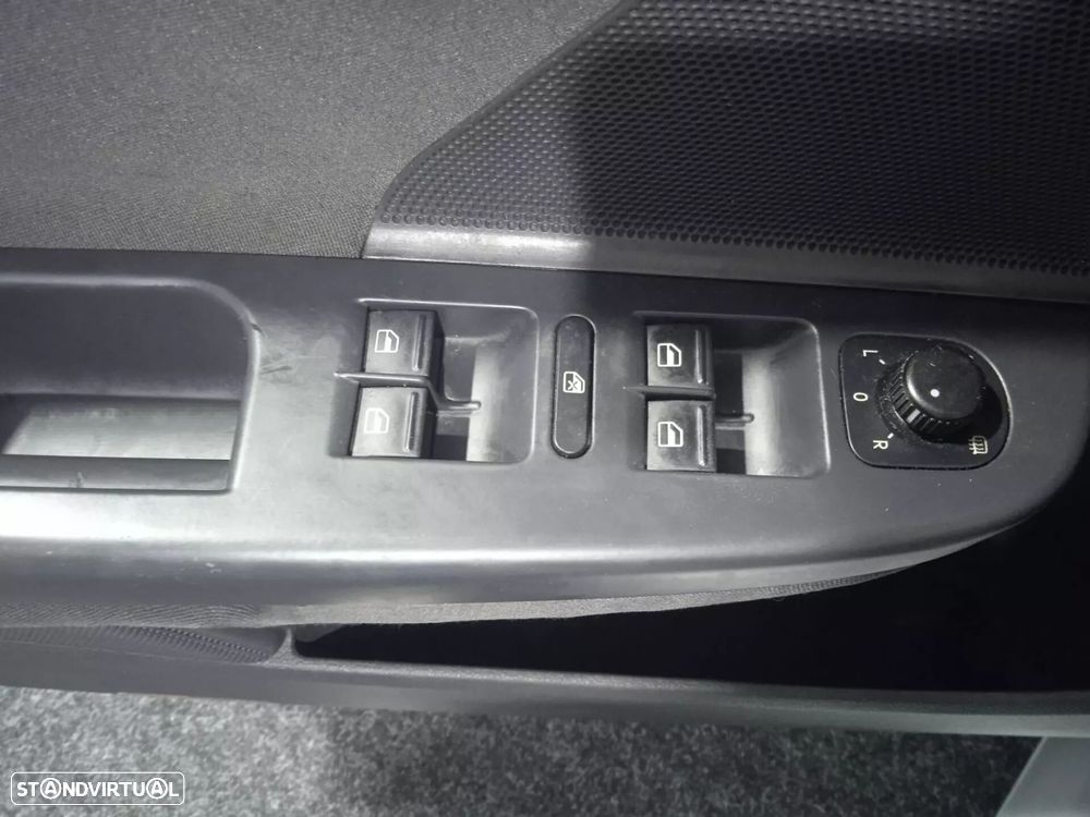 VW Golf Variant - 31