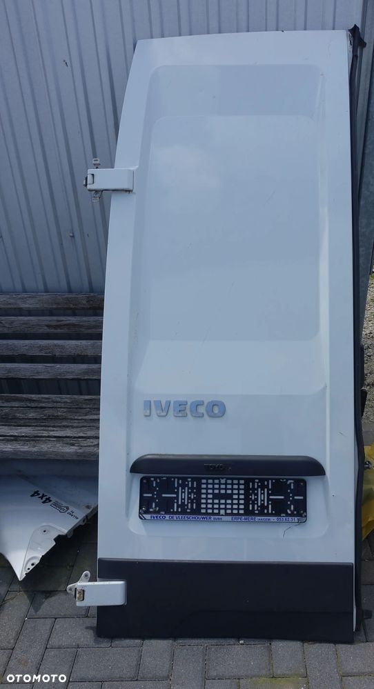 DRZWI LEWY TYŁ IVECO DAILY 06r.- - 1