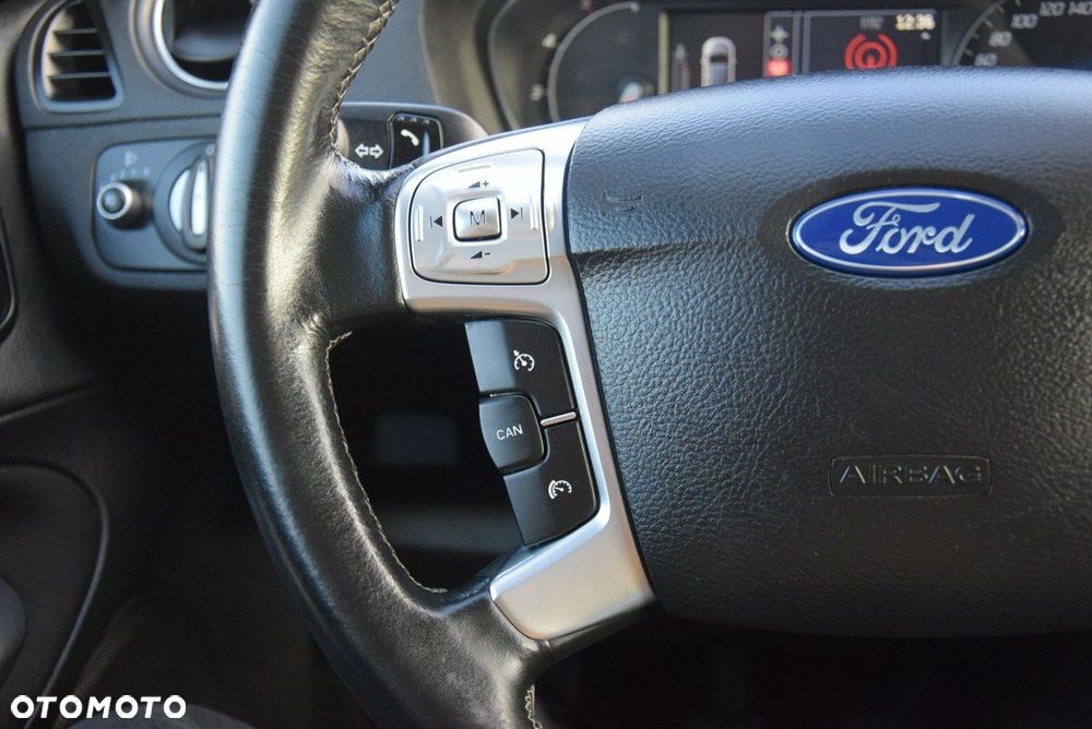 Ford S-Max 2.0 TDCi Titanium - 39