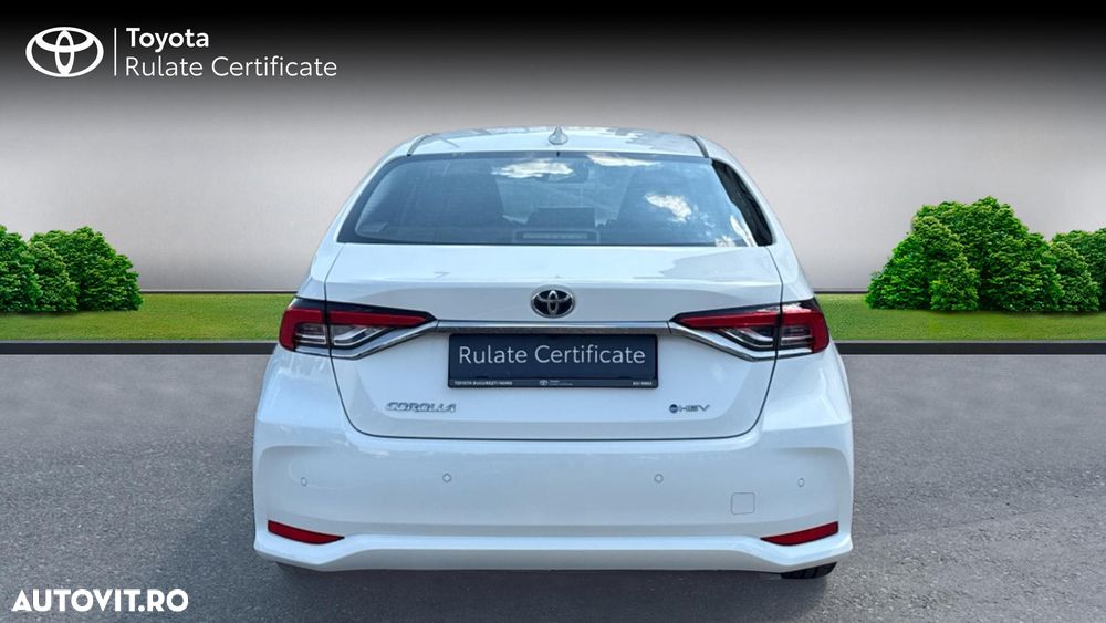 Toyota Corolla 1.8 HSD Business - 4