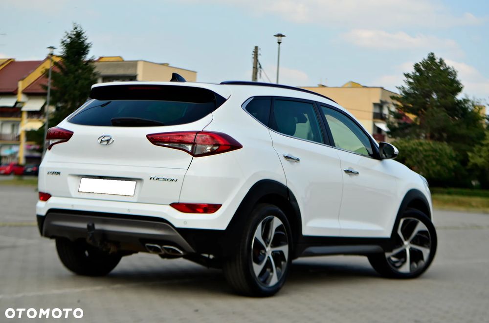Hyundai Tucson 2.0 CRDI 2WD Style - 11